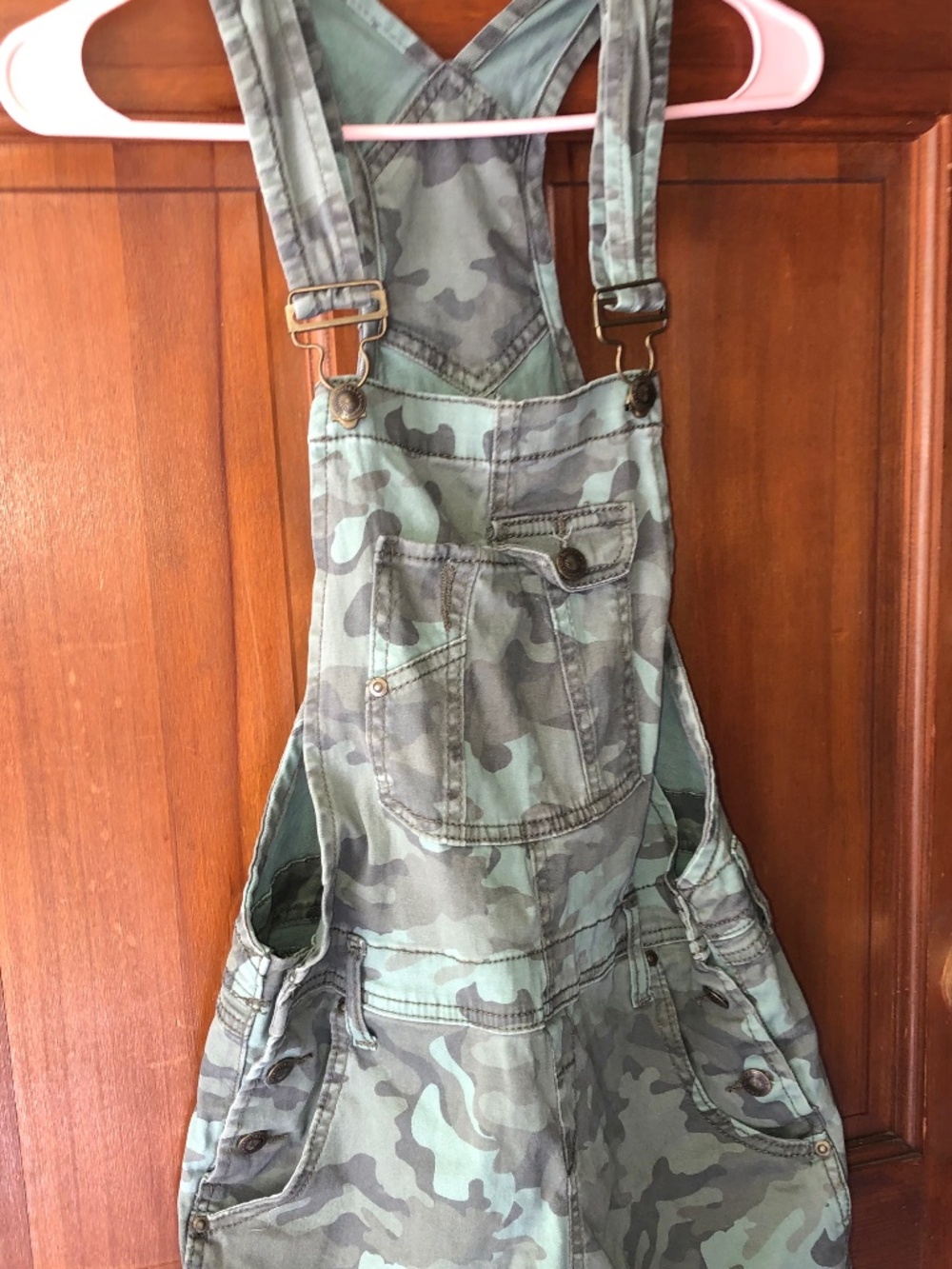 L.e.I camo bib overall shorts